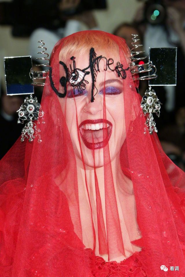 韩寒画韩红什么意思,韩寒韩红画画