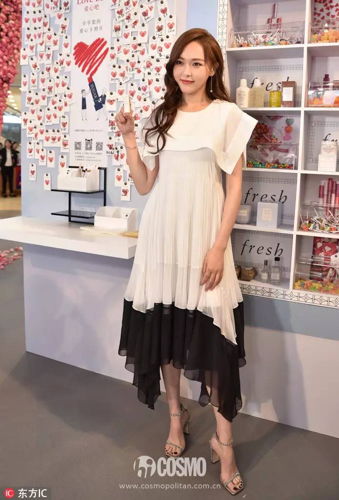 下周穿什么裙子,下周穿什么衣服比你高级