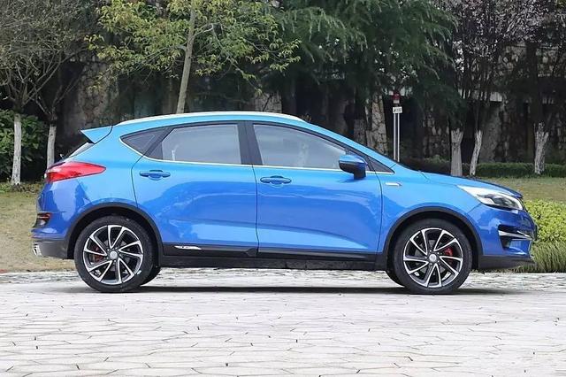 国产最美跨界suv新吉利帝豪gs评测,2017款吉利帝豪gs配置详情