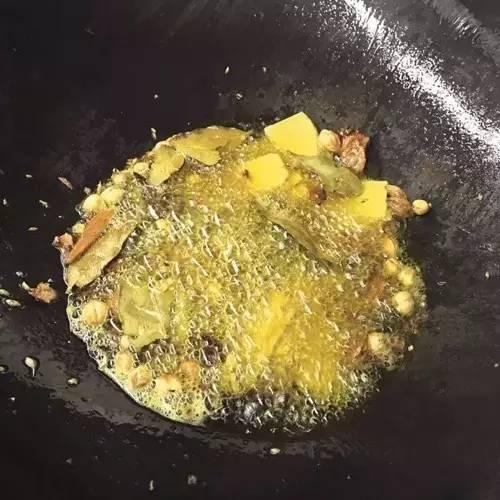 加啤酒后做的小龙虾能好吃？点击量销量证明一切（龙虾配方）