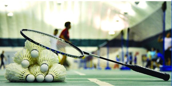 羽毛球全套技术,入门羽毛球必备装备