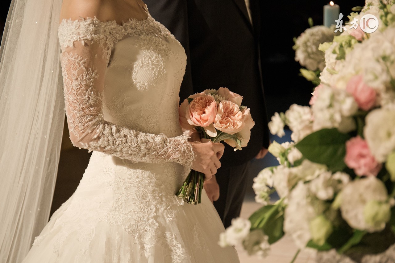 错过了很好的男朋友怎么挽回,女生如何挽回已经分手两年的男友