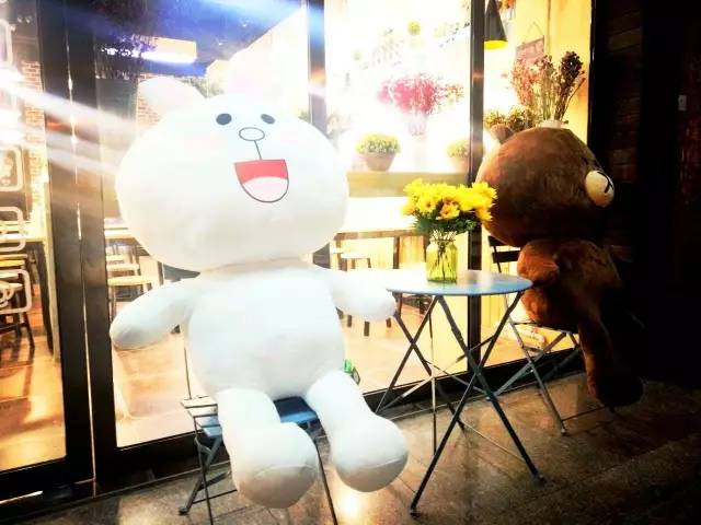 中国最傲娇的面馆来太原了！想吃？得排队！五折福利