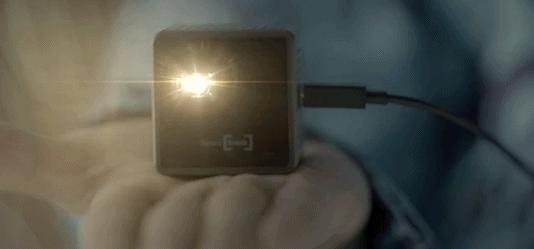 流明高的迷你投影仪,微型投影仪smart