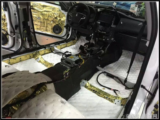 丰田皇冠14代全车隔音改装喇叭,丰田皇冠音响隔音升级