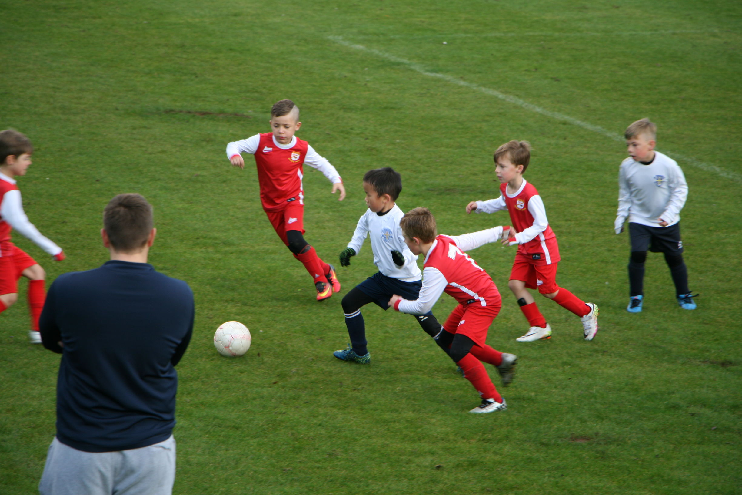 一个中国足球运动员的成长历程,一个足球少年的传奇一生
