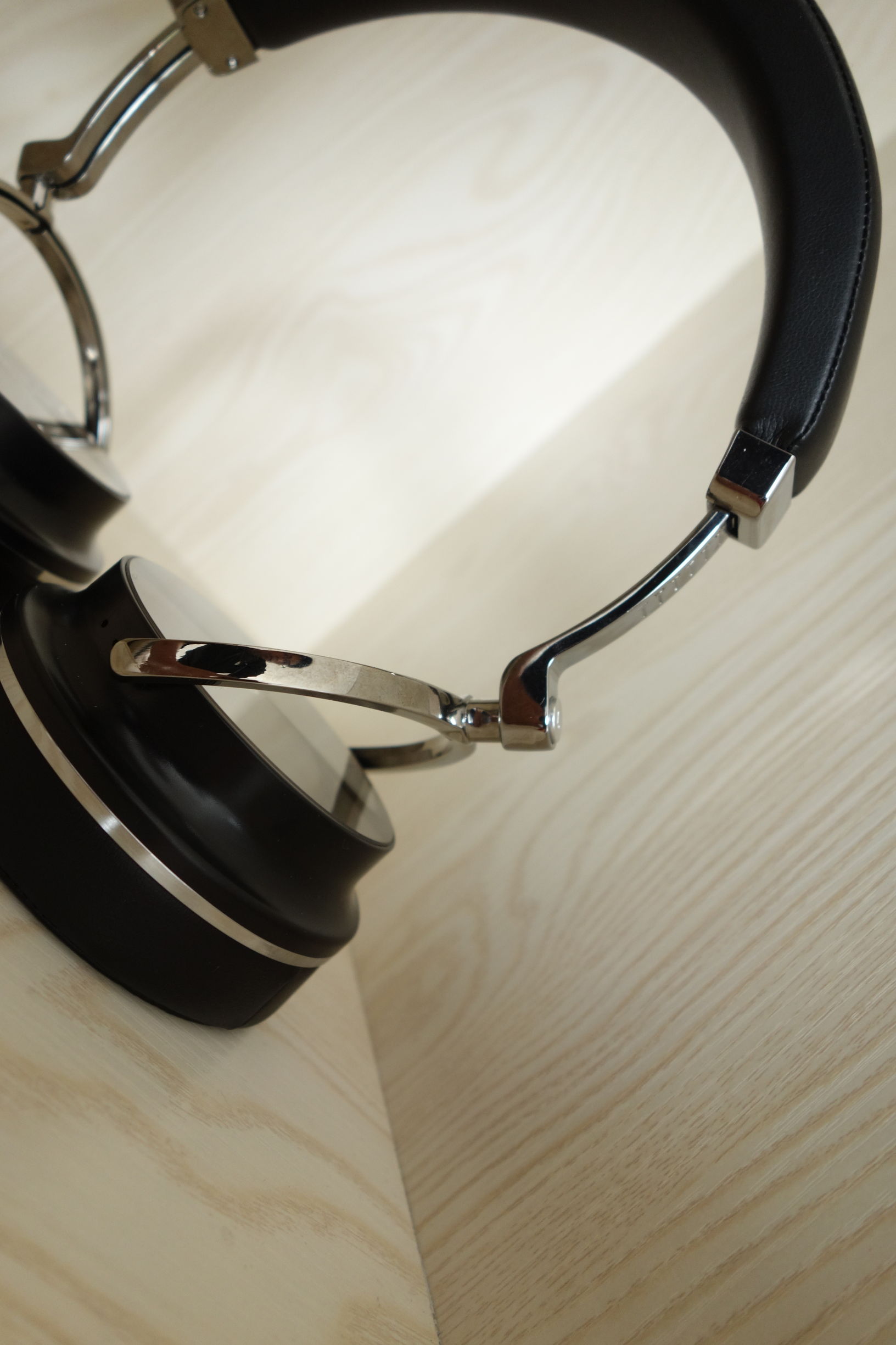 内有大乾坤劲爆性价比仅售349元的无线降噪耳机问世啦