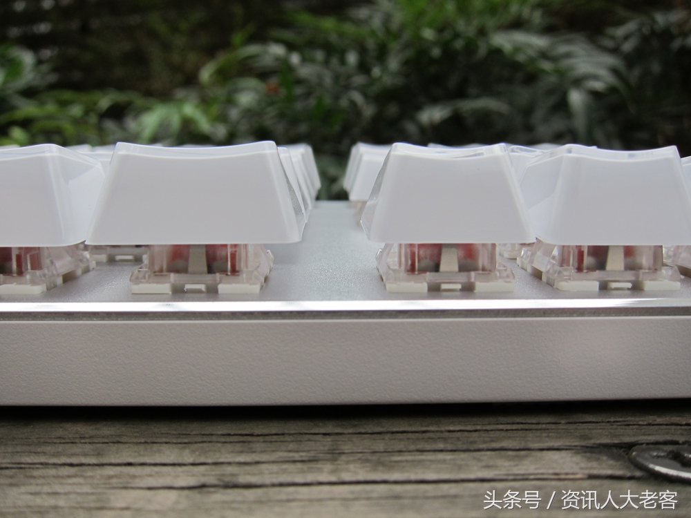 雷柏机械键盘v500冰晶版,雷柏v500s冰晶版怎么样