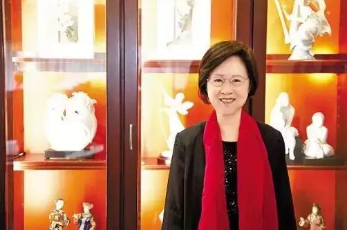 琼瑶和简奥斯汀，同为言情女王为何有不一样的爱情命运？