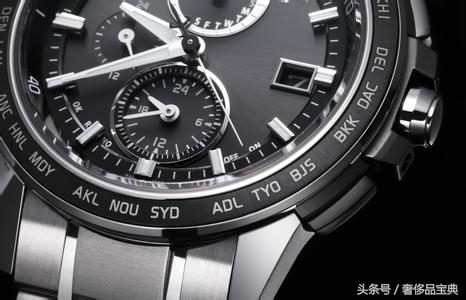 雷军谈名表,雷军那么有钱为什么坐经济舱