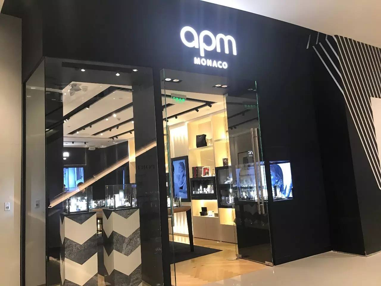 上海来福士是什么商场,魔都上海长宁来福士