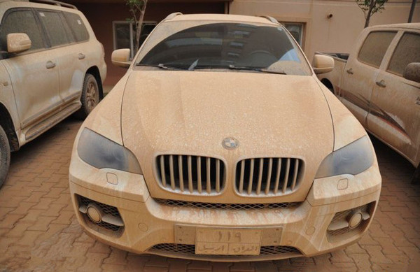 沙尘暴刮坏车漆怎么修复,沙尘暴天气对车辆养护的影响