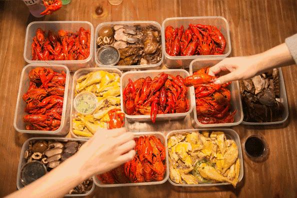 外卖小龙虾生意经营模式,外卖小龙虾月售300单能挣多少钱