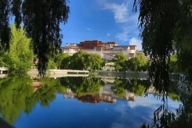 五一景点布达拉宫,五一布达拉宫是旺季嘛