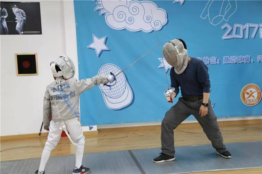 萌娃击剑比赛,击剑比赛小孩子分组