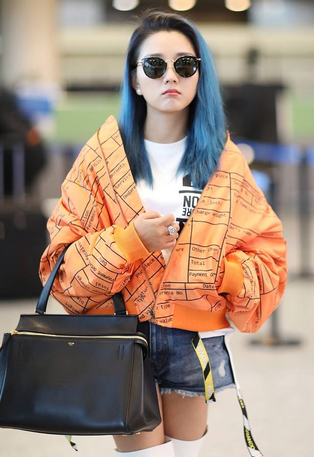 上周机场平分秋色|求求带货的女大王让群众们眼前一亮吧!