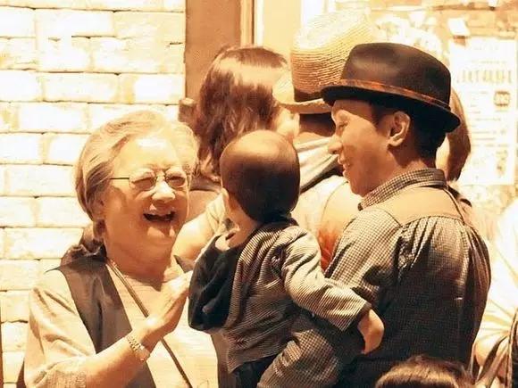 黄家驹为母亲写的歌,1933年黄家驹唱真的爱你