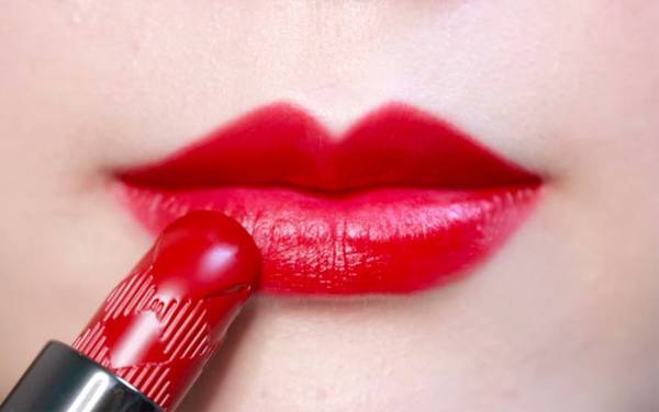 tf口红和ysl哪个好,tf和ysl口红哪个好