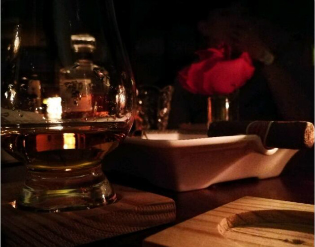 带你去深圳最嗨的酒吧,深圳必打卡的十家酒吧