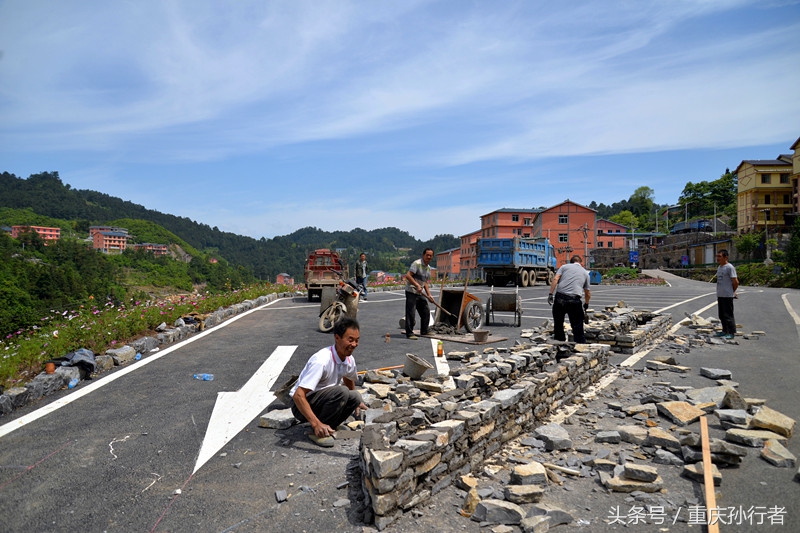 綦江花坝:以花为媒村民吃上旅游饭