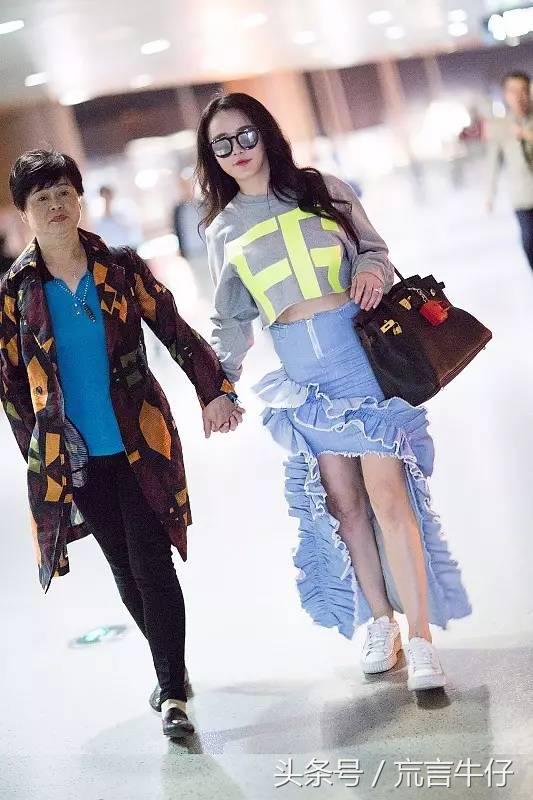 什么版型的牛仔半裙显瘦好看,牛仔半裙破洞毛边