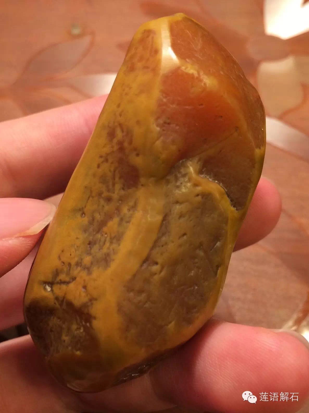 昌化田黄石与寿山田黄石哪个更好,寿山田黄石和昌化田黄石哪一种贵