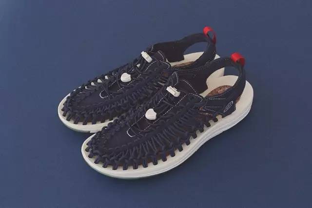 夏天来了该穿凉鞋了,穿凉鞋的季节到了