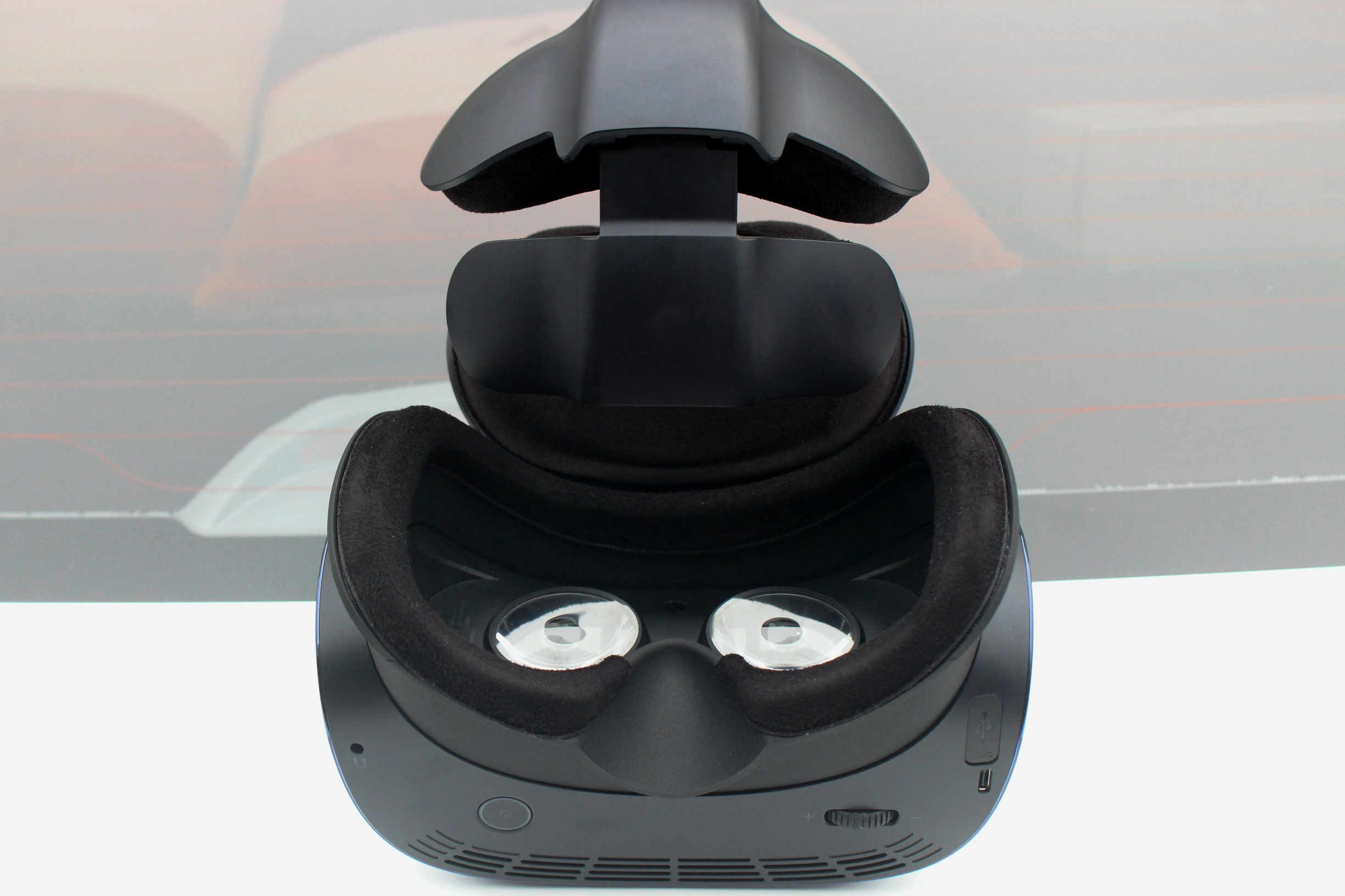 爱奇艺奇遇4kvr一体机q3屏幕镜像,爱奇艺4kvr一体机2017