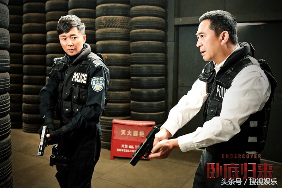 没点智商还真不敢看《*底卧**归来》，剧情烧脑烧得我脑瓜子仁疼！