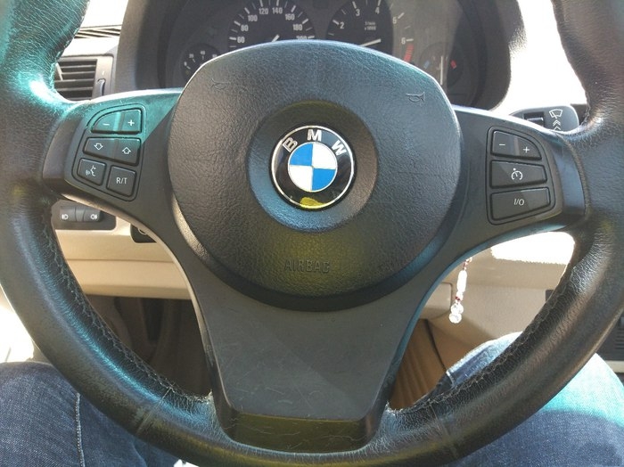 买宝马x53.0t真实油耗多少,老款宝马x530万公里能值多少钱