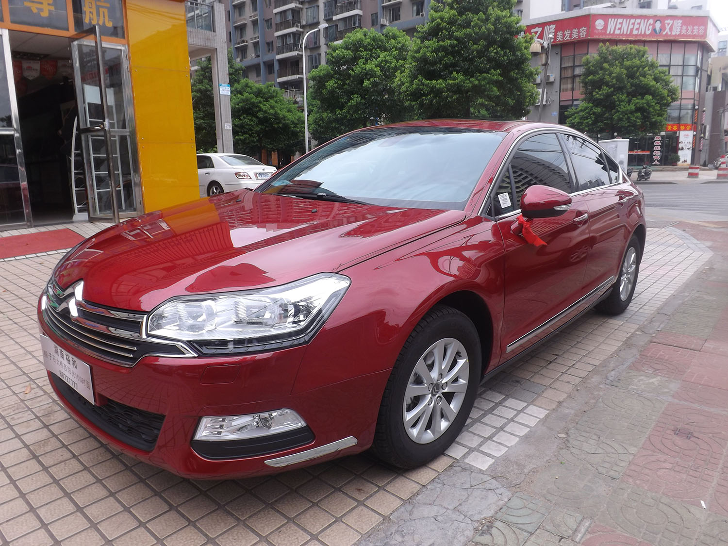 深圳汽车贴膜什么品牌好？龙膜怎么样？