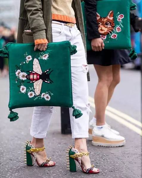 2017蛇与骨的华丽融合!古驰又承包了我下半年的钱包了!