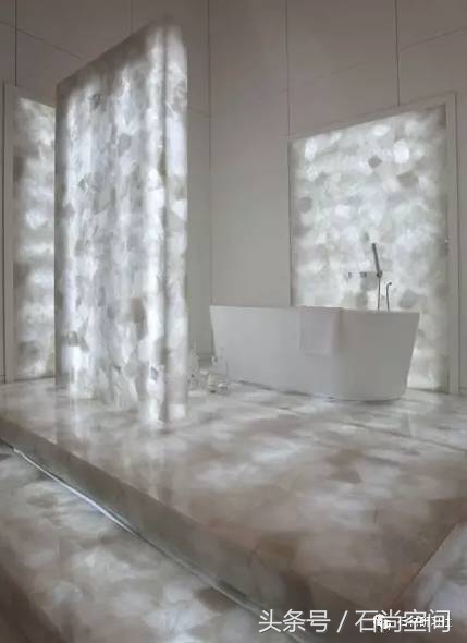 镜面碳晶板家装效果,白水晶简装效果图