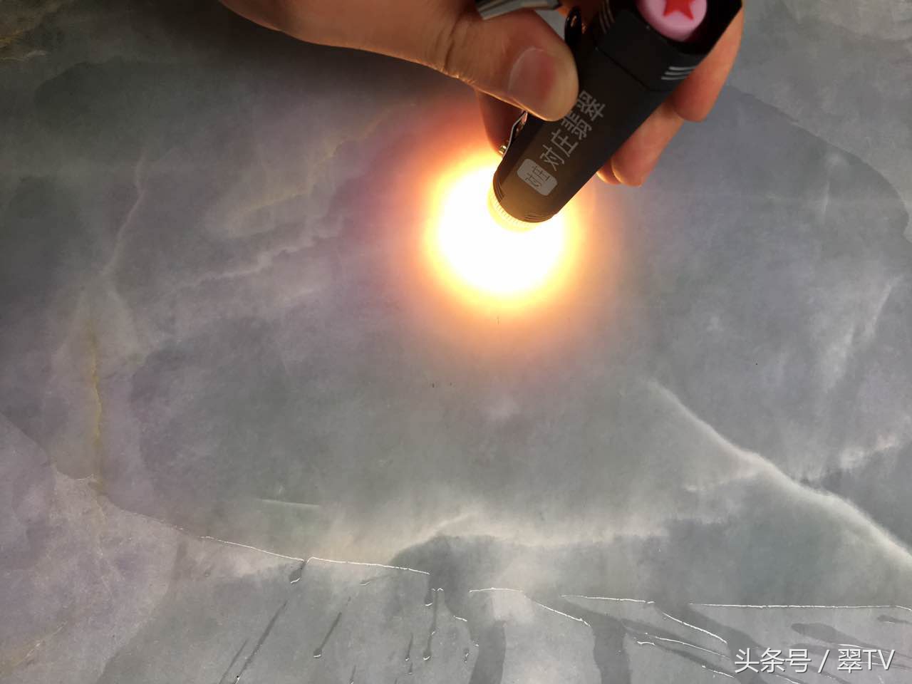 平洲公盘翡翠最新信息,平洲翡翠毛料公盘视频