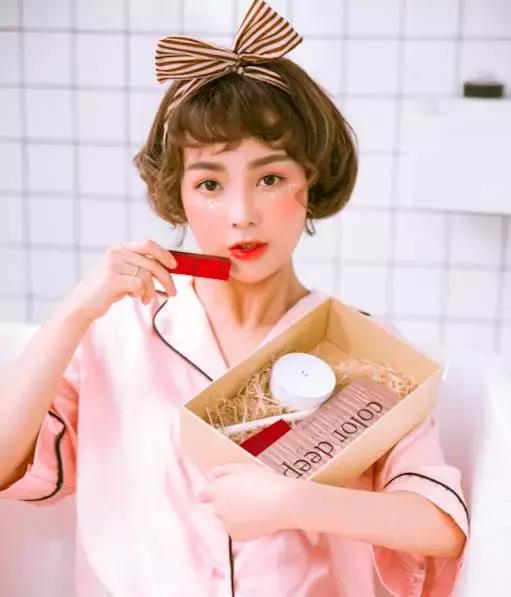 简单打造刘诗诗清纯美妆,美妆初学者眼影