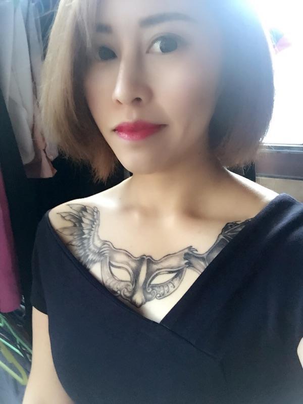 唯一的不足就是下摆那里会翘起来