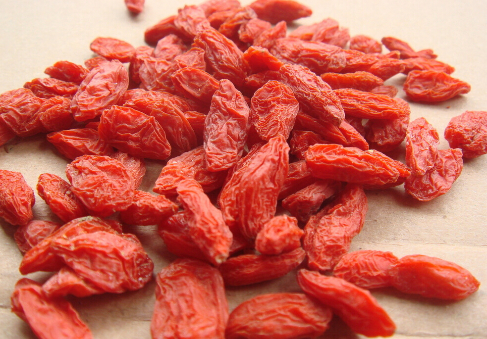 枸杞和桂圆泡水喝的正确方法,枸杞和茶叶泡水喝的正确方法