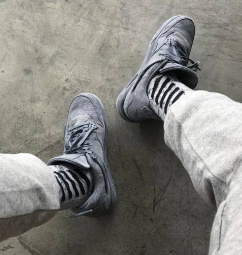 yeezy350白斑马哪年的好,国内最贵的鞋是多少钱