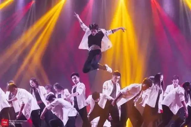 绂忓埄鏉ュ暒鍥㈣喘,绂忓埄鏉ュ暒鑸炶箞瑙嗛鍎跨