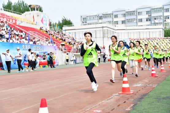 青春无畏逐梦扬威运动会主题展示,哈工程运动会记录