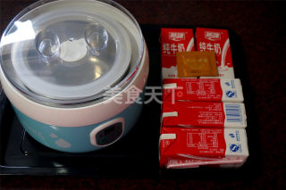 希腊酸奶无糖零脂肪,无糖希腊酸奶可以做低卡餐