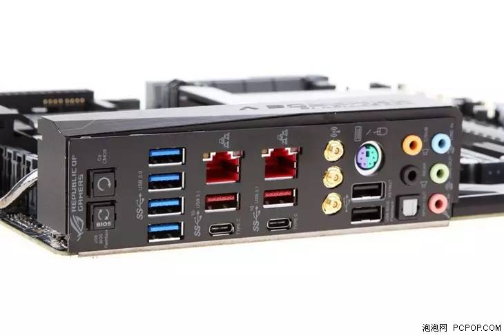 rogr5e工作站主板,灯光音响都很棒