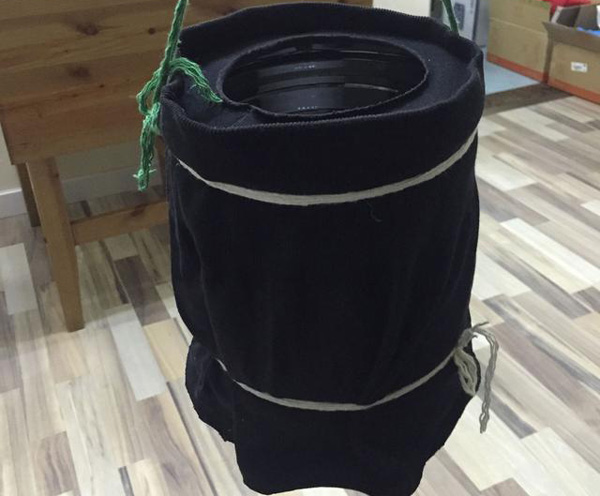 公公背着儿媳重操旧业，意外成为小区大妈们心中男神