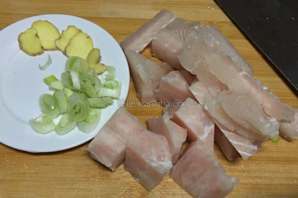 鱼肉怎么做不腥不老口感滑嫩？记住6个诀窍，放心吃！