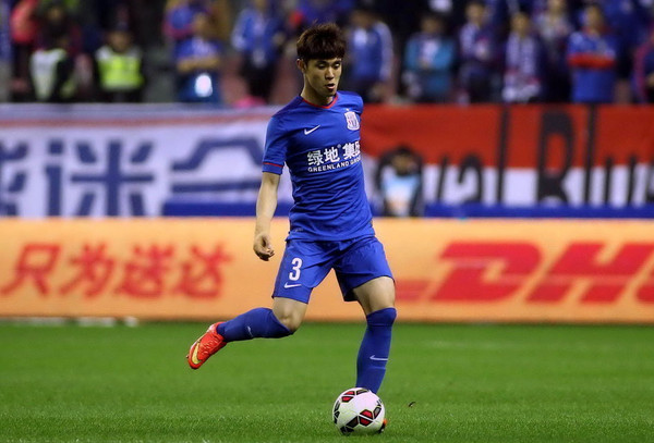 昔日足球运动员,昔日球星踢球