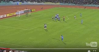 盘点绿茵场上精彩过人,比武打片还精彩的格斗比赛