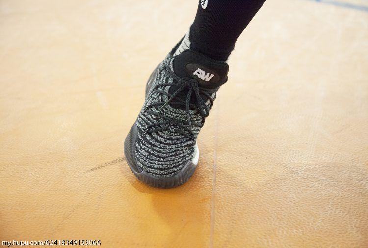 低帮球鞋适合哪类球员,现在低帮很火的鞋