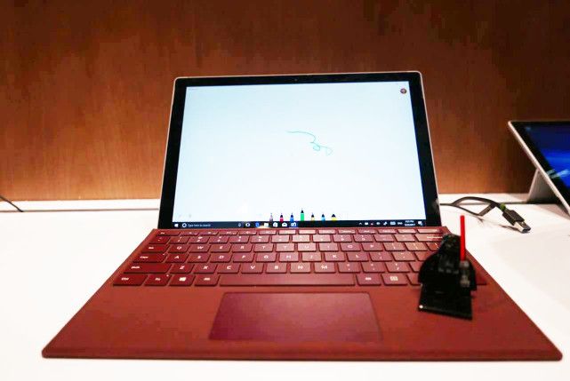 微软surfacepro4抖屏,微软surfacepro8拆机