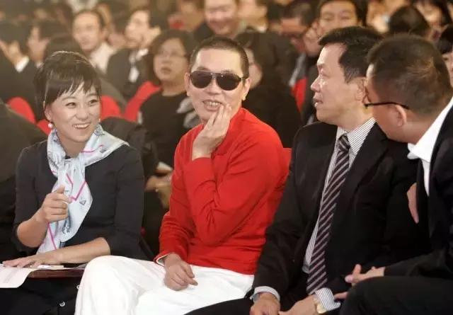 史玉柱为什么替赵薇夫妇做担保,史玉柱二次创业被点评