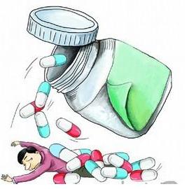 女子因为自己身患疾病乱买药,女子花费数万买保健品治病